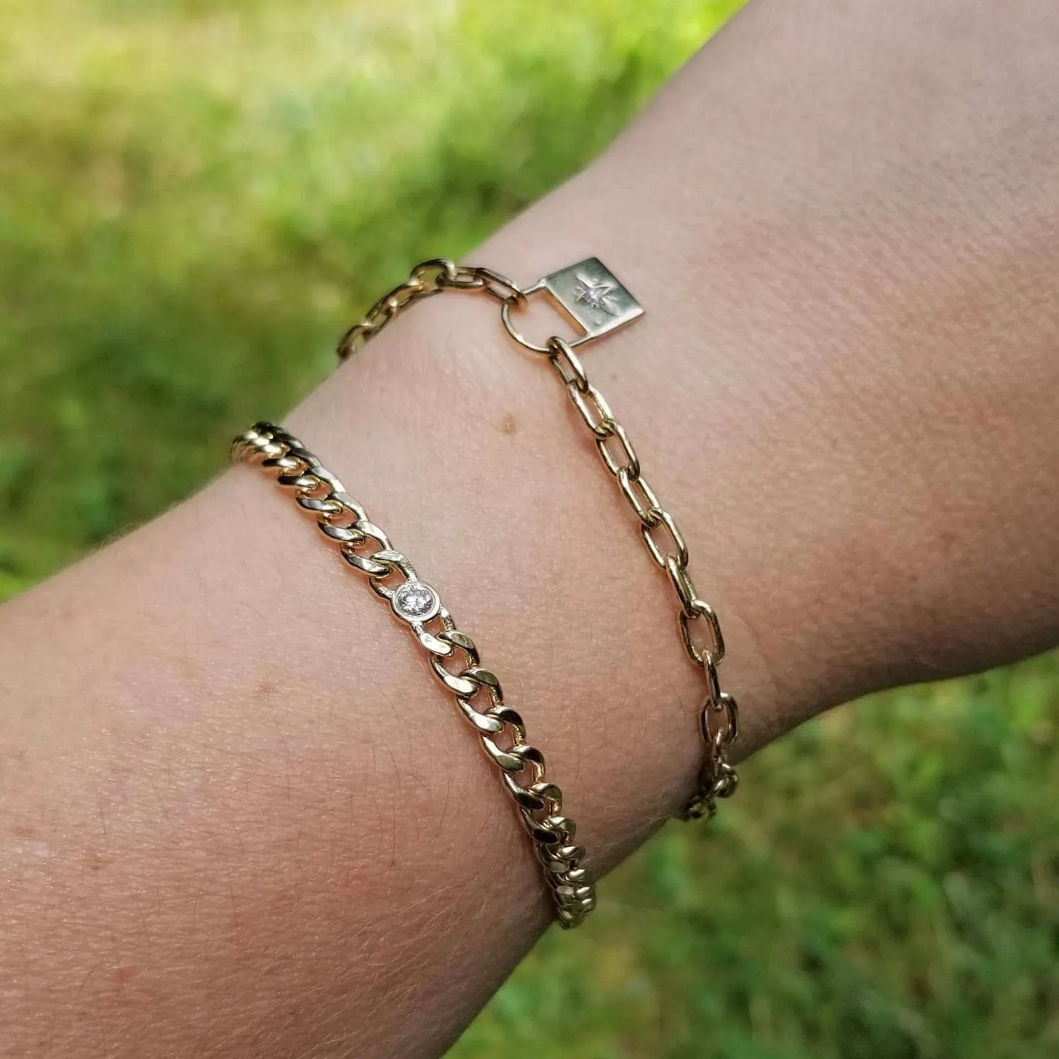 14K Gold Medium Curb Chain Bracelet with Floating Diamond