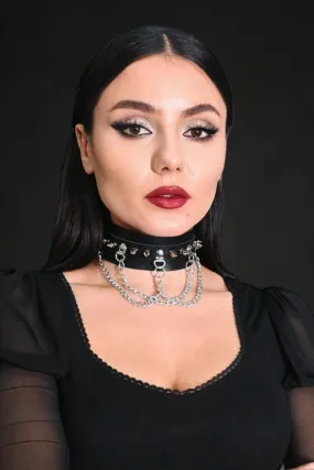 Chained Choker