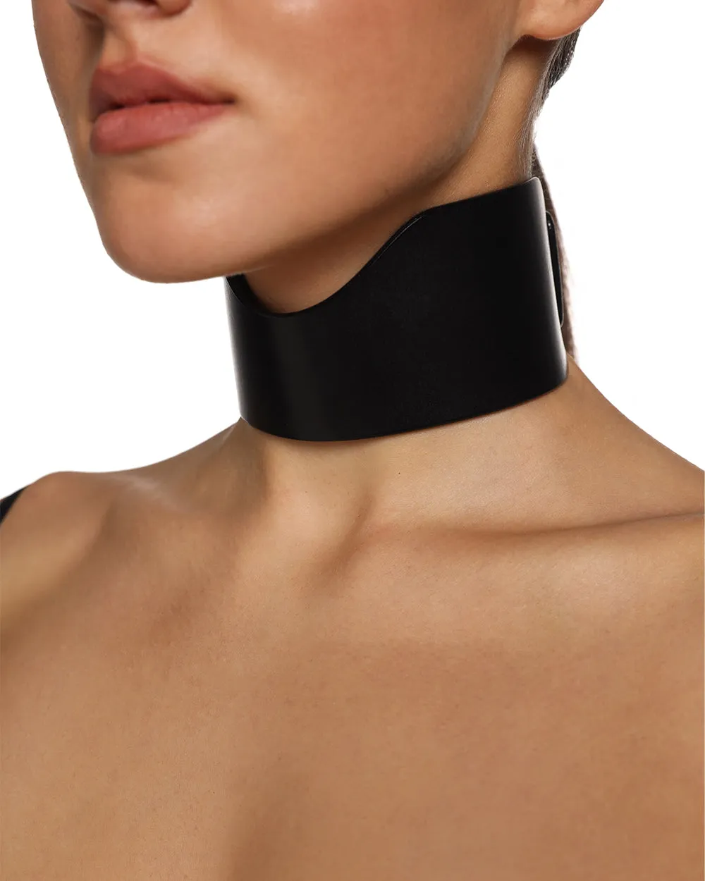 Choker "Hertha" Brown