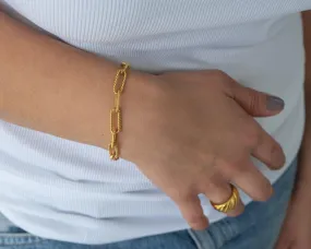 Gold Oval Link Chain Bracelet