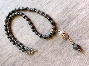 Noella Handmade Labradorite and Hematite 16" Choker with Skull Pendant