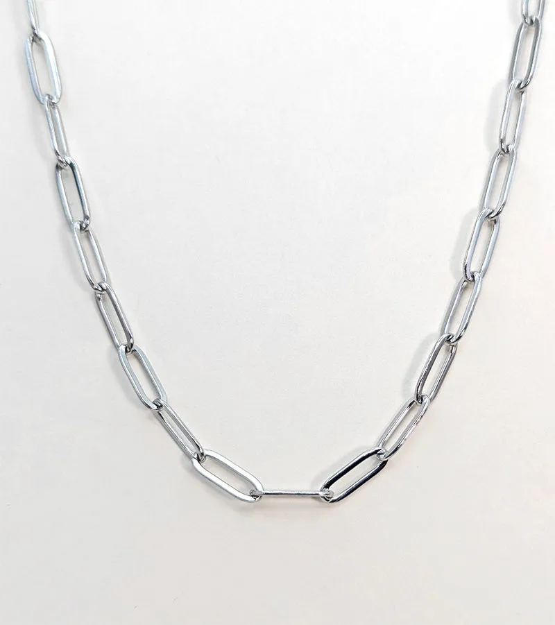 Nuance Silver Paperclip Necklace