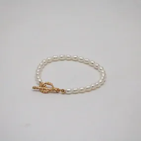 Pearl Toggle Bracelet