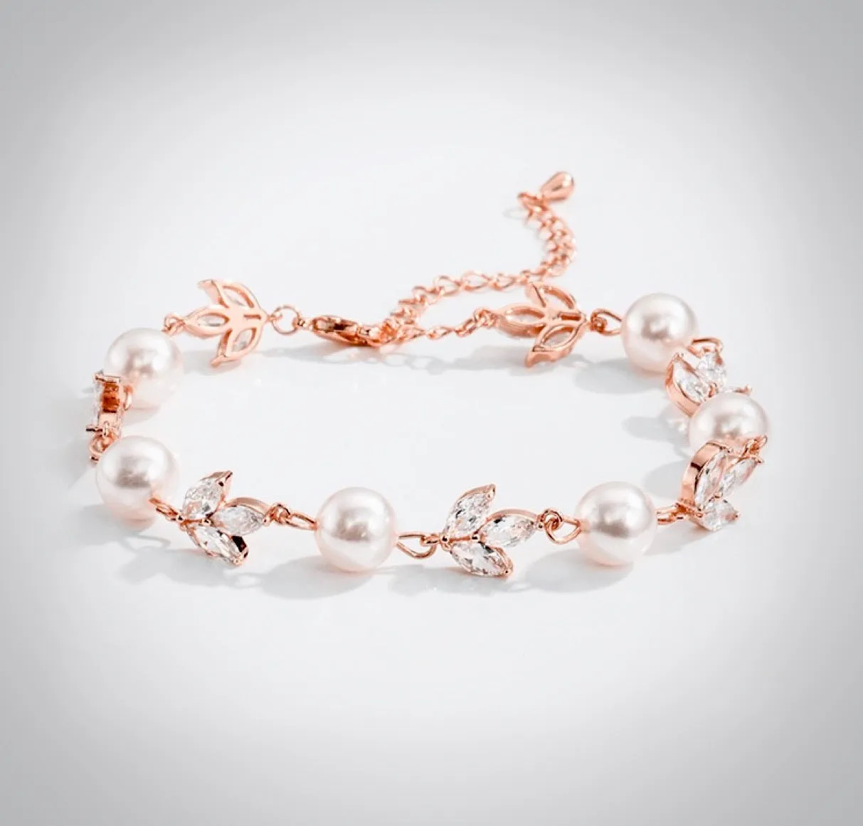 Perla - Pearl and Cubic Zirconia Bridal Bracelet - Available in Silver, Rose Gold and Yellow Gold