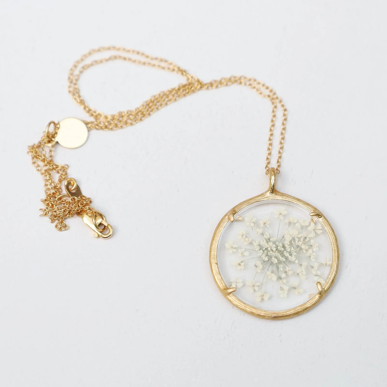 Queen Anne's Lace Large Glass Botanical Necklace - 18K Gold Vermeil