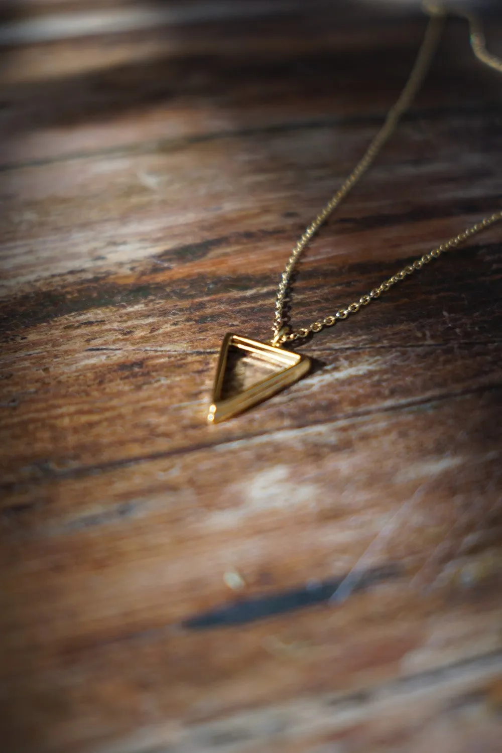 Triangle necklace for men, groomsmen gift, men's necklace with a gold triangle pendant, gold chain, gift for him, geometric necklace, father