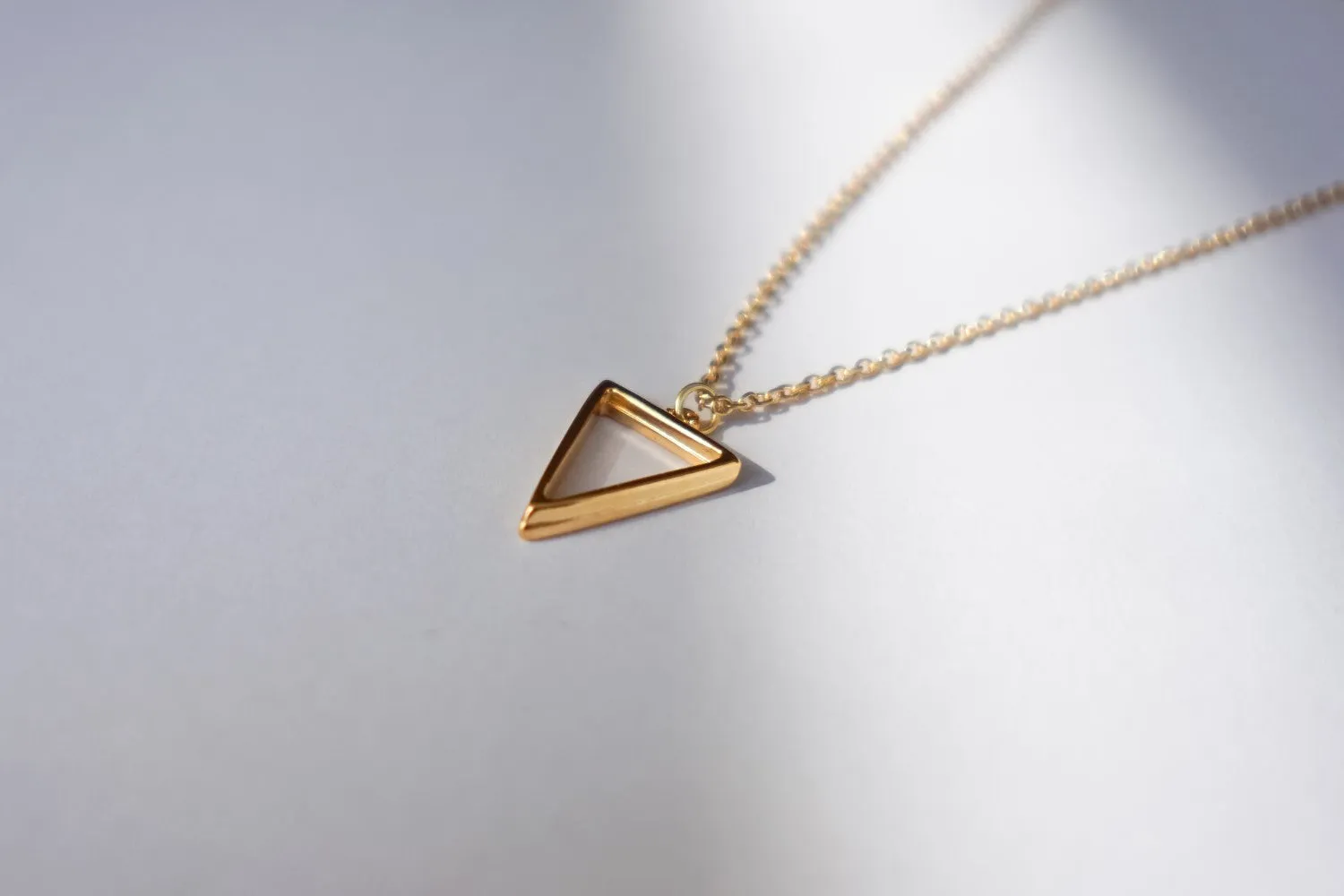 Triangle necklace for men, groomsmen gift, men's necklace with a gold triangle pendant, gold chain, gift for him, geometric necklace, father